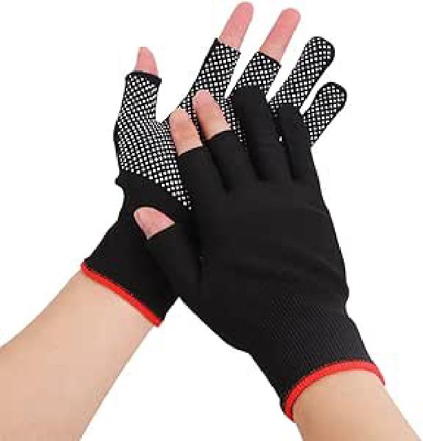Comparaison de trois gants tactiques pour l'exploration urbaine