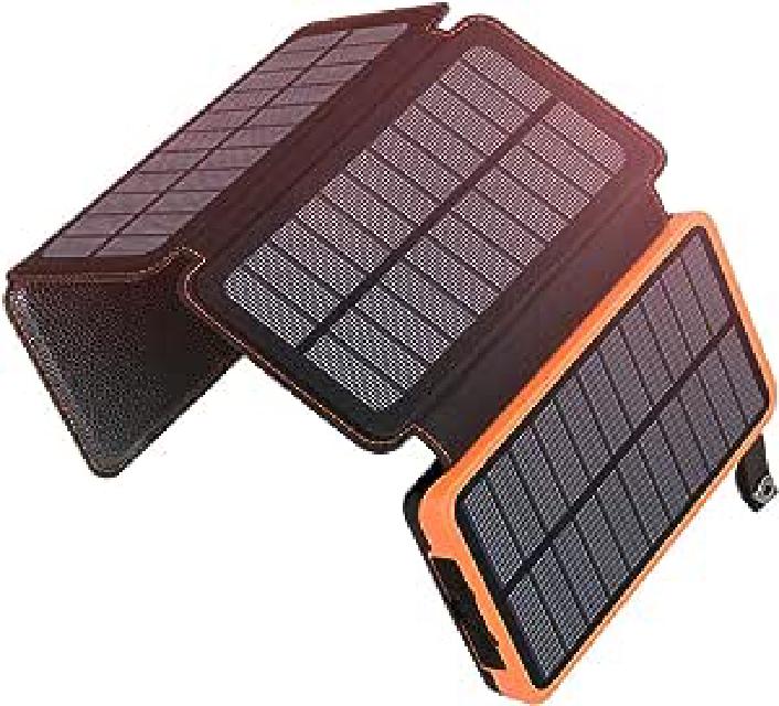 Comparaison de trois chargeurs solaires de plein air